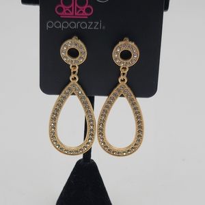 Paparazzi regal revival gold earrings rhinestone